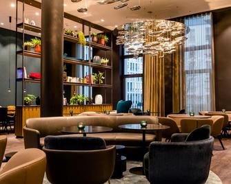 Motel One Köln-Waidmarkt - Cologne - Lounge