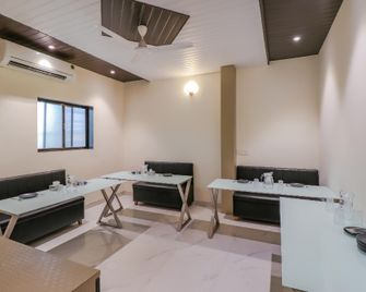 Capital O by OYO Prime Land - Mumbai - Nhà hàng