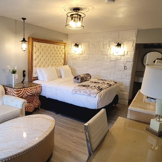 Bedroom view of Dragonfly Inn & Suites