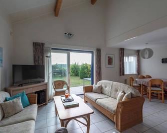 Villa in Julianadorp near Sandy Beach - Julianadorp - Living room