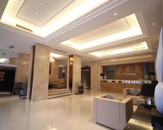 Jinjiang Inn Langfang High-speed Railwy Station Yinhe South Road - Langfang - Lobby