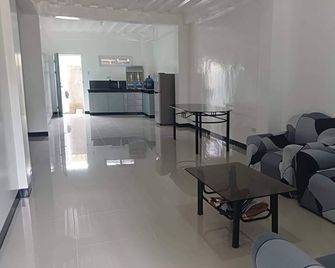 Spacious and peaceful place for staycation - Dipolog - Salon