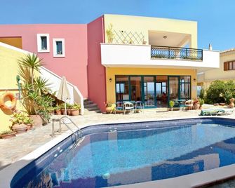 Marelina Villas - Rethymno - Uima-allas