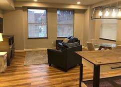 205 New Downtown Living - Charleston - Living room