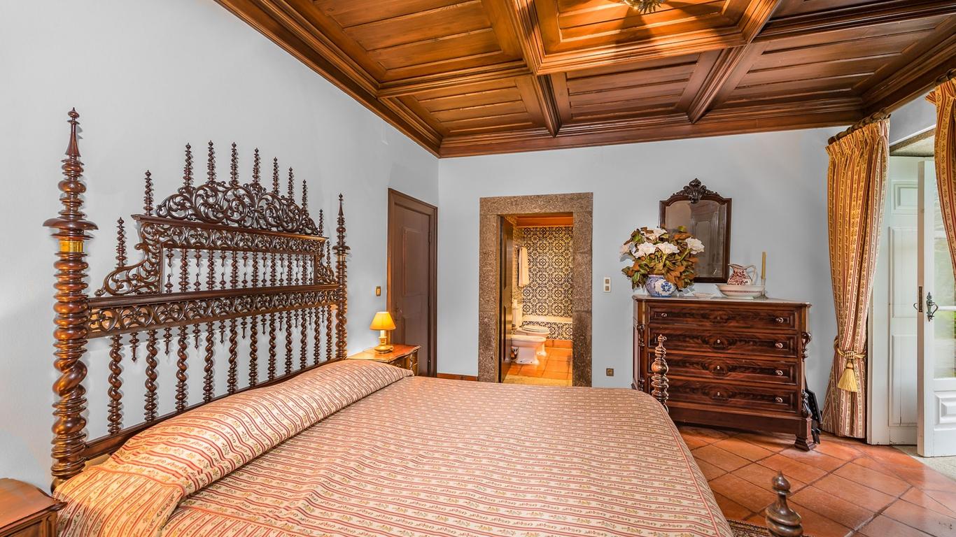 Paço de Calheiros - Turismo de Habitação