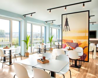 B&B Hotel Cuxhaven - קוקסהאבן - מסעדה