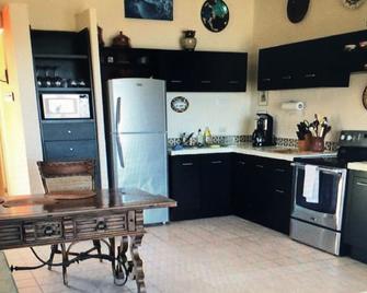 LaBamba - Great Condo for Adventurer in beautiful San Jose del Cabo - San José del Cabo - Küche