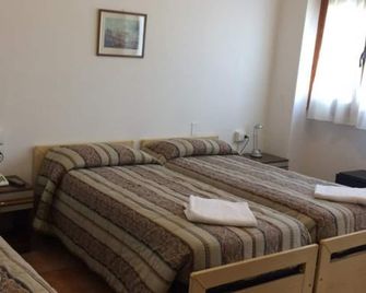 Hotel Bodoni - Florence - Bedroom