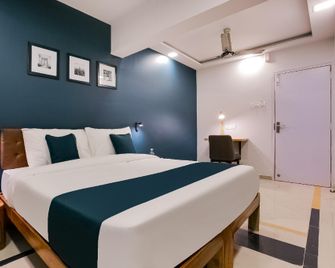 OYO Silverkey 45763 Best Colony - Utan - Bedroom
