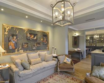 هوتل أنتيك - أونينا - ردهة