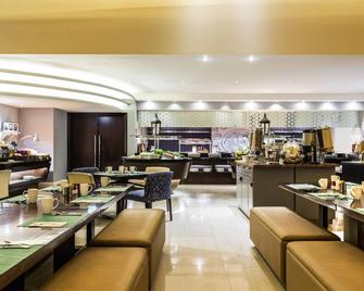 فندق نوفوتيل دبي ديرة سيتي سنتر - دبي - مطعم