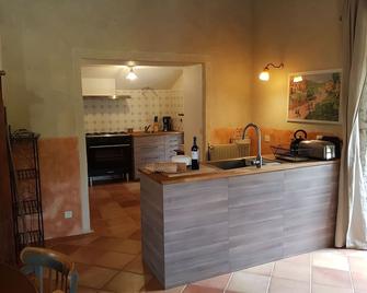 Farm Building With Outbuilding, Heated Swimming Pool, Secluded Property, Natural Park - Les-Pechs-du-Vers - Cocina