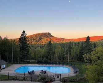 3br Ski-in/Ski-Out Townhome | in-Unit Sauna - Lutsen