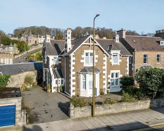 Ashley House Guest House - Dundee - Building