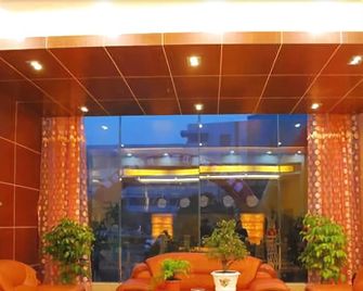 Hua Feng Hotel - Yangzhou - Lobby