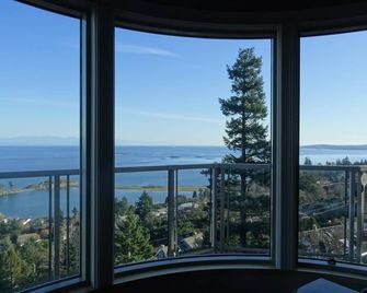 Gibralter Rock Ocean View B&B - ננאימו - מרפסת