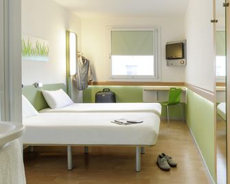Ibis Budget Stuttgart City Nord - Stuttgart - Bedroom