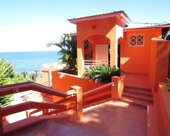Rival Hotel - Cabo Haitiano - Balcón