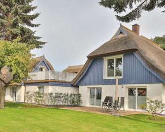 Kapitänshaus Brücke - Born am Darss - Budynek