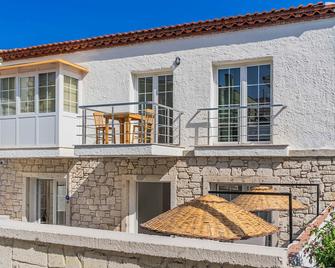 Mea Reisdere - Alacati - Edificio