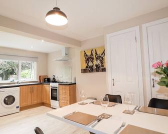 Alturlie, Family Friendly, With A Garden In Inverness - Inverness