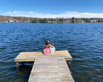 Cozy Lake Cottage with Elk Mountain 20 Minutes - Carbondale