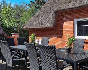 12 person holiday home in Væggerløse-By Traum - Vaeggerlose - Patio