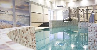 克羅那水療健康貝斯特韋斯特普拉斯酒店 - 盧布林 - 盧布林 - 游泳池