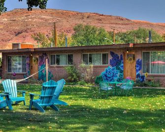 Desert Gardens #1 - Moab - Innenhof