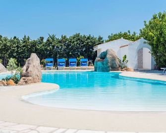 Sisula Country Hotel & Spa - Orosei - Zwembad