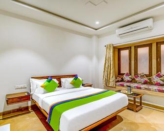 Chandrangan Excellency by Treebo Hotels - Jaisalmer - Bedroom
