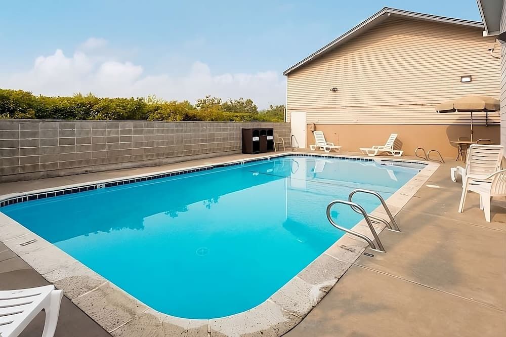 Your Home Away From Home! Family-Friendly unit awaits! Near GP Shopping Center - Grants Pass - Piscina