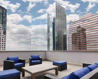 Hilton Garden Inn Long Island City New York - קווינס - מסעדה