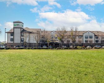 Extended Stay America Suites - Sacramento - West Sacramento - West Sacramento - Building