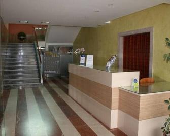 Las Sirenas Hotel - Viveiro - Reception