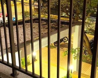 Brand new and cozy apartment, close to SP Expo and São Judas subway station. - Diadema - Balkon