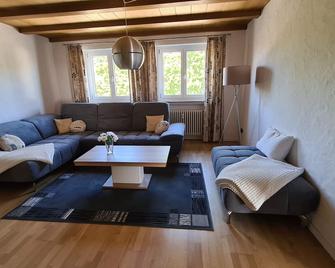 Maisonette apartment, 127sqm, 3 bedrooms, max. 6 persons - Moos - Huiskamer
