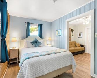 The Grand Guesthouse - קי ווסט - חדר שינה