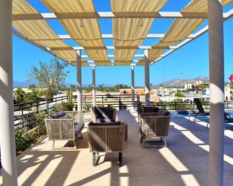 Intimate & Bright Studio w/ Rooftop Pool in the Art District San Jose Del Cabo - San José del Cabo