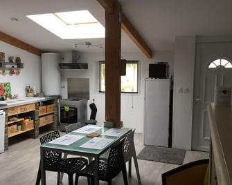 Stay In Burgundy At Titine Classified Furnished 3 Stars Tourism - Chagny - Salle à manger