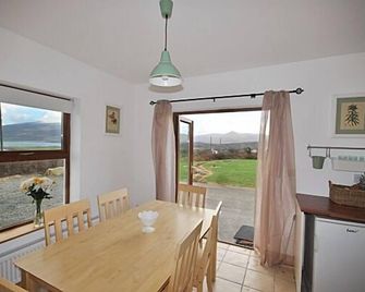 Little Liss Cottage 3 Bedroom House Vrbo - Cloghane - Sala de jantar