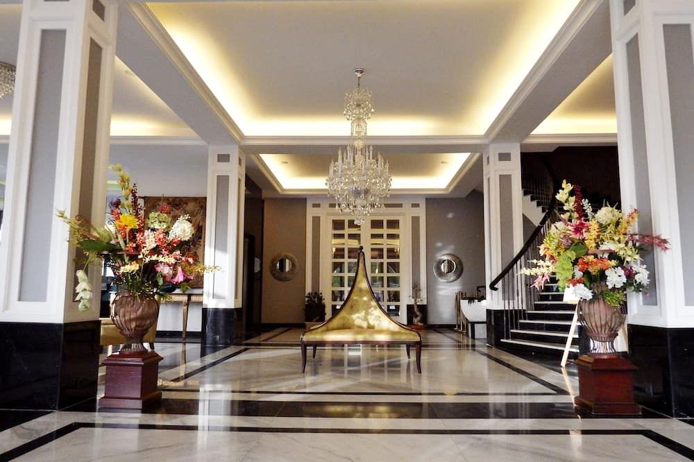 Cherry Blossom Boutique Hotel - Bhamdoun - Лоббі