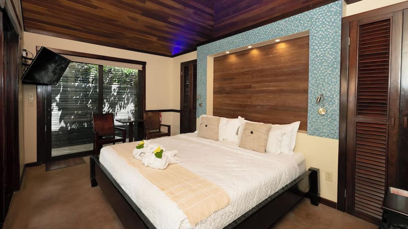 Pur Boutique Cabanas, Adults Only