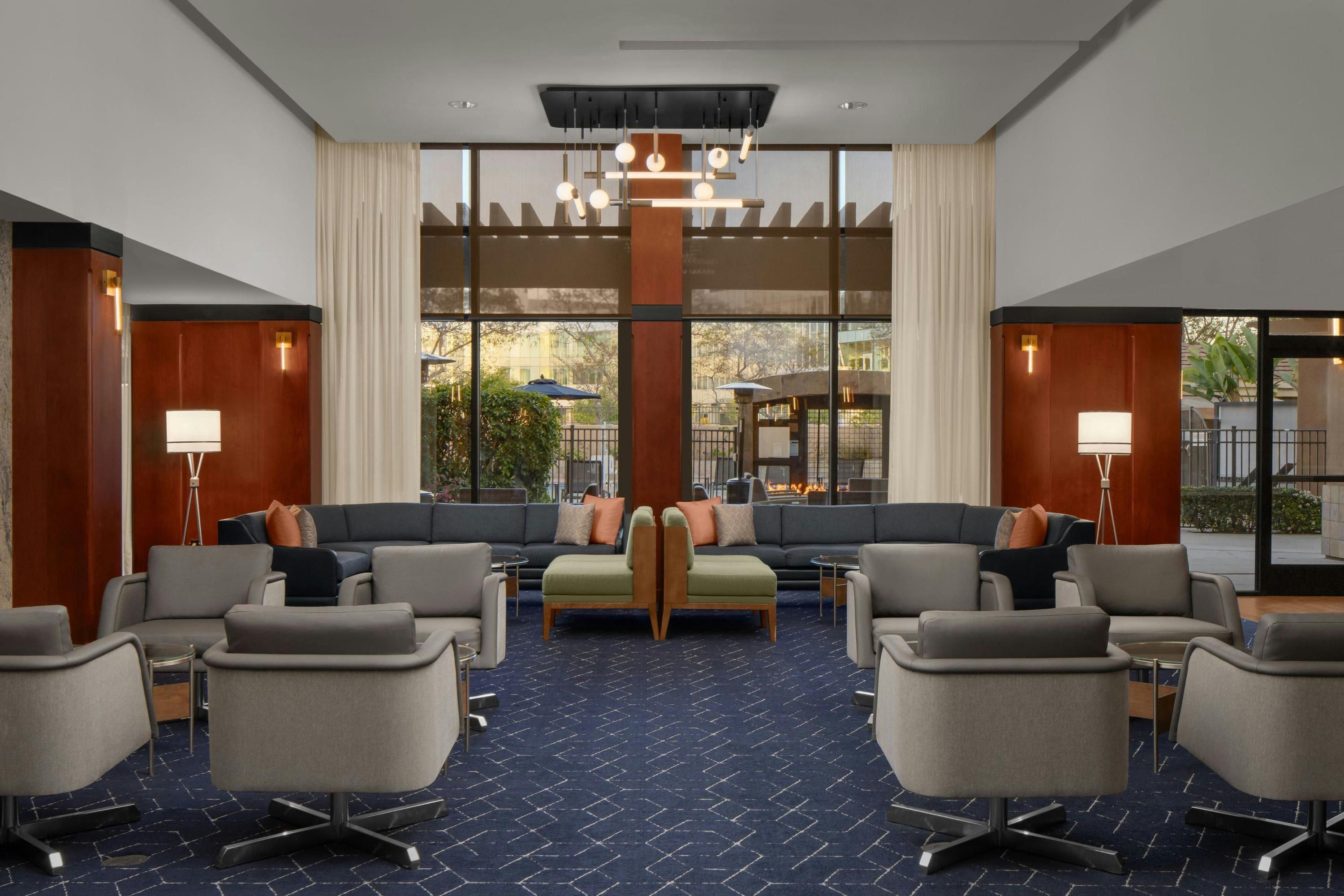 Courtyard by Marriott San Diego Central thumbnail 3