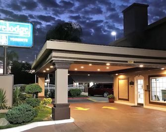 Signature Inn Merced Yosemite Parkway - Merced