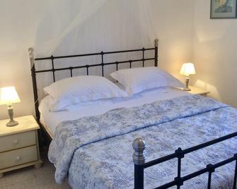 B&B Maison Brora - Lorgues - Schlafzimmer