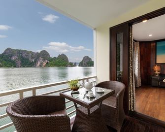 Huong Hai Sealife Cruise - Ha Long - Balcón