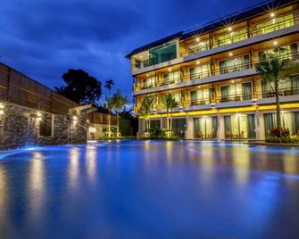 Aqua Resort Phuket - Near Beach and Chalong Pier - Rawai