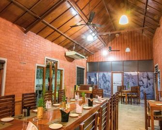 Hotel Mahanuge - Polonnaruwa - Restaurant