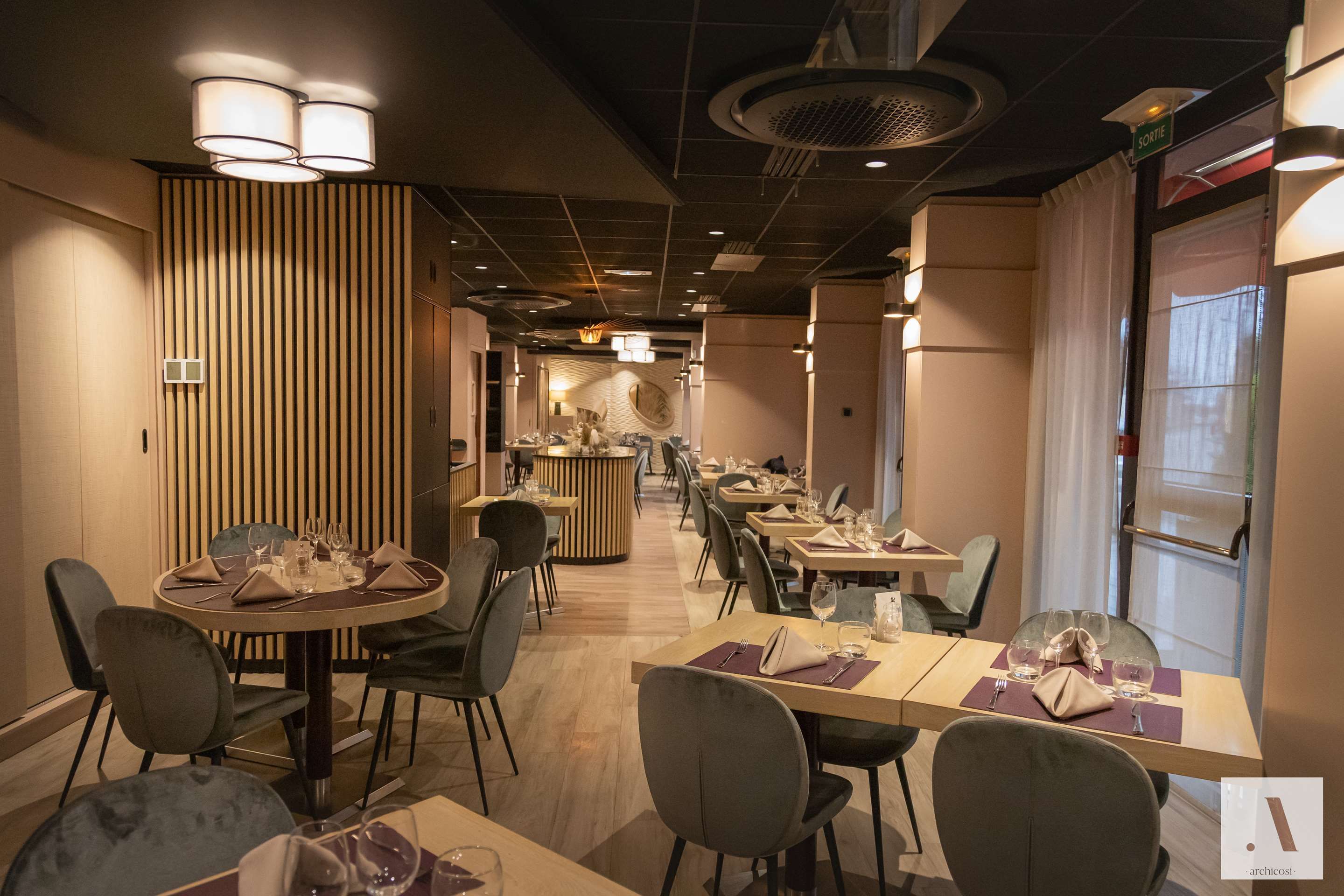 Kyriad Hotel Nevers Centre thumbnail 3